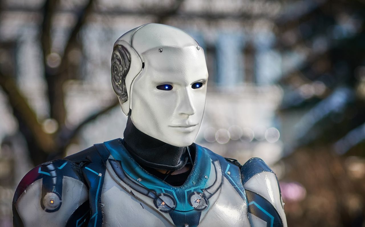 Marketing in the Age of AI: From Mass Targeting to Hyper-Personalization